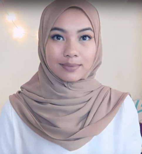 Super Easy Chiffon Shawl Hijab Tutorial