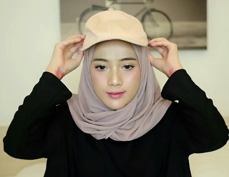 Indonesian Hijab With Cap For A Different Stylish Look