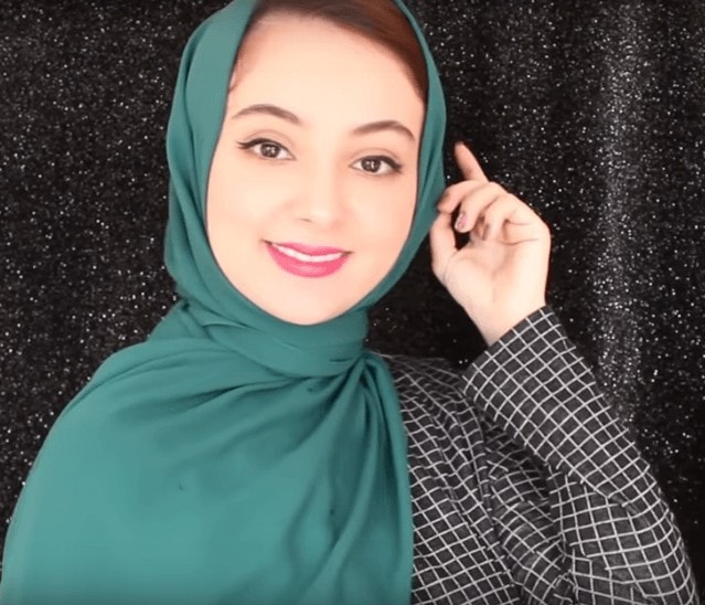 The best hijab style you can make with any hijab material