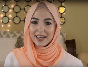 Find A Quick Way for Easy Hijab Style - Tutorial