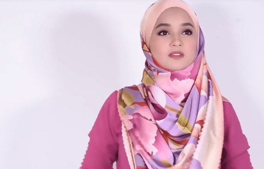 Floral Hijab Style That Will Amaze Your Friends