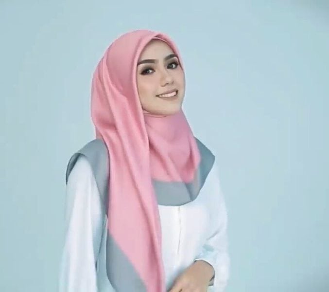 Hijab Style Simple To Wear And Beautiful To Look