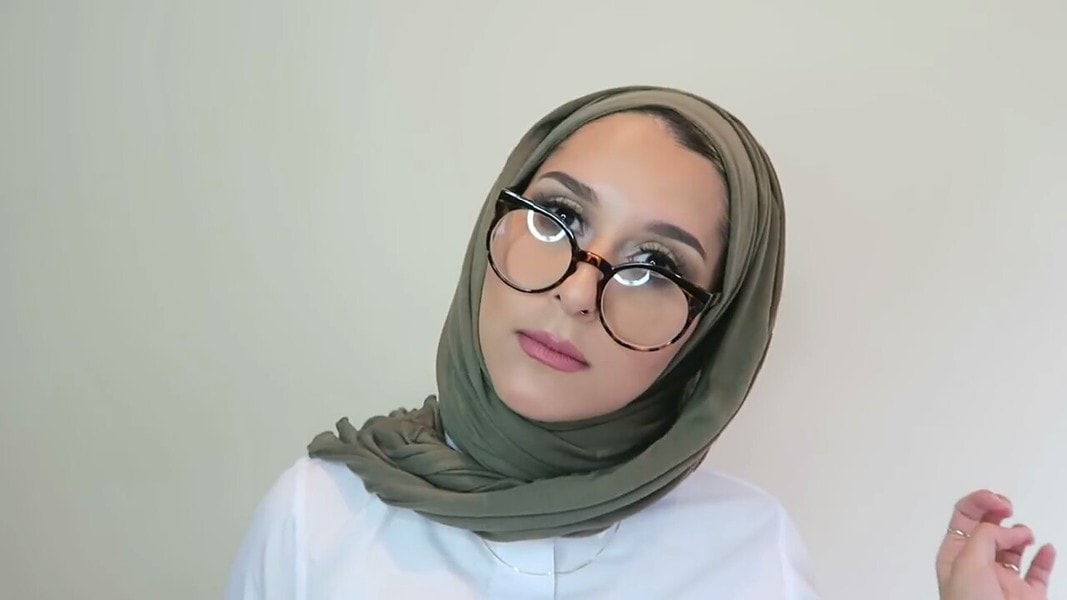 Super Light And Soft Jersey Hijab Tutorial