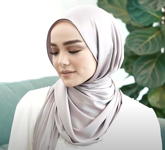 Trendy Hijab Style For A Stylish Look