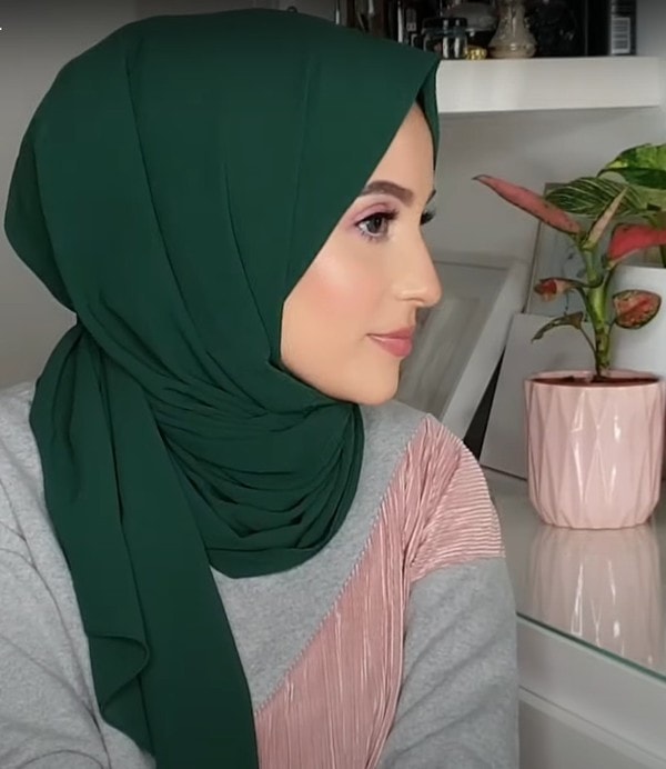 Simple Hijab Tutorial For Everyday Use