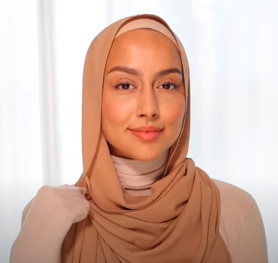 Fashionable Hijab For A Modern Woman