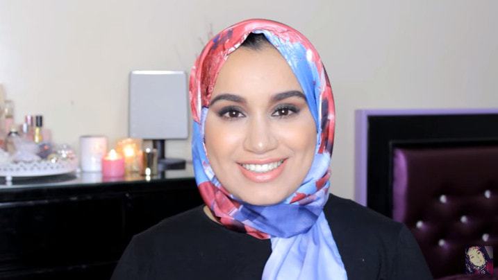 شاهدي لفات حجاب حرير