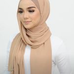 تعلمي لفات حجاب جديدة وعصرية