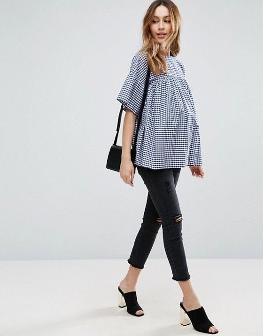 how to dress for a pregnant woman
